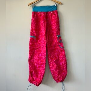 Zumba Dance Vibrant Pink Graphic Cargo Joggers size Large